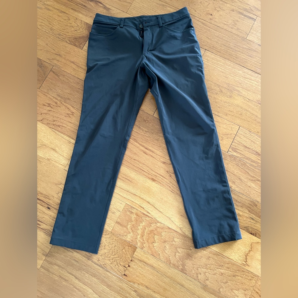 Men’s LuluLemon ABC pants